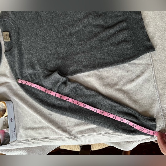 Men’s 100% Cashmere Crewneck Sweater - Picture 7 of 10